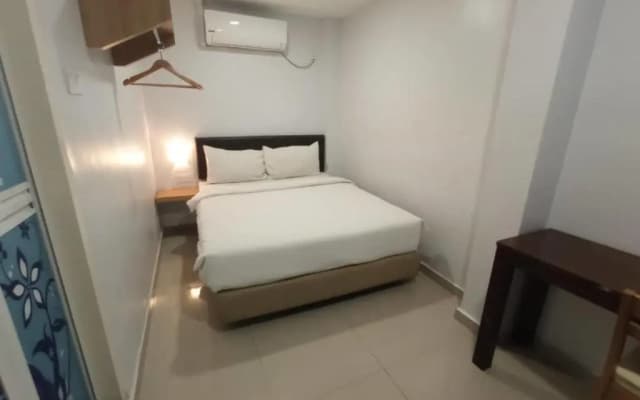 Room V Jalan Megat by Secom - photo 4