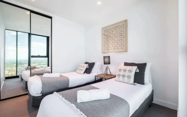 Mega Style Apartments Victoria One - photo 3