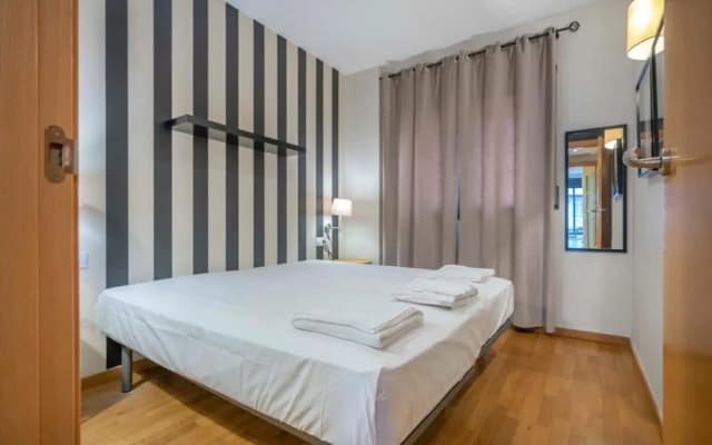 Modern and bright apartment in Eixample 5-2 - photo 2