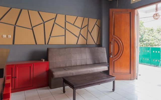 Hotel O Pasar Baru Inn - photo 2