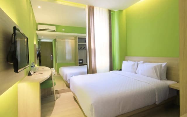 Royal City Hotel - photo 3