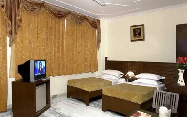Incredible Home Stay - photo 5