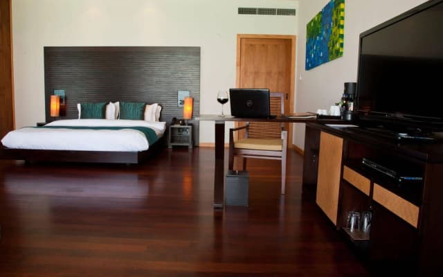 Vakarufalhi Island Resort & Spa - photo 3