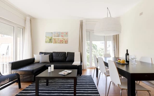 AB Olympic Village Beach Apartment - photo 4