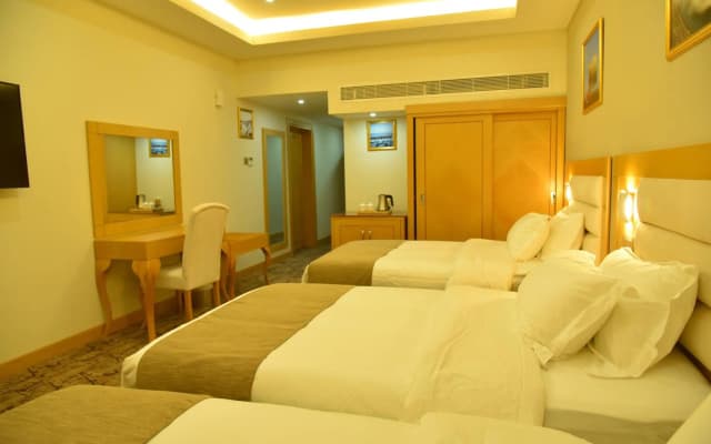 Muscat Plaza Hotel - photo 4