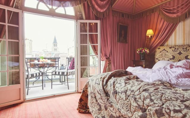 L'Hotel - photo 4