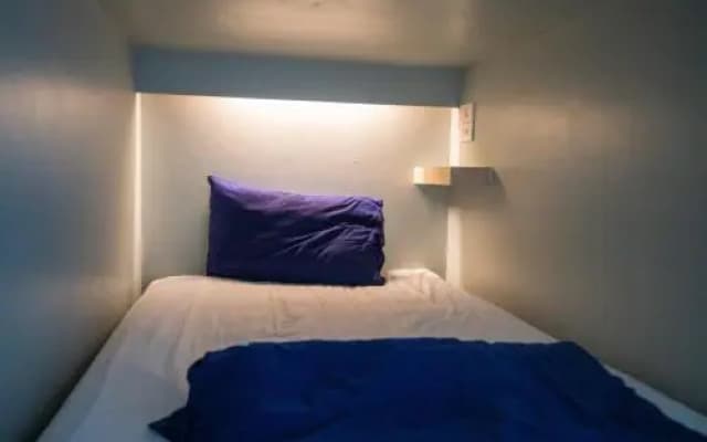 Base Party Hostel 18-35 Years Old Only - photo 2