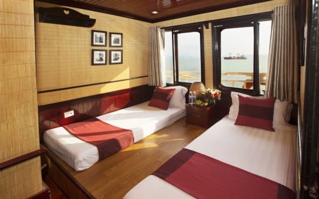 Legend White Dolphin Cruise - photo 2