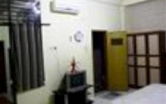 Frangipani Guest House - photo 5