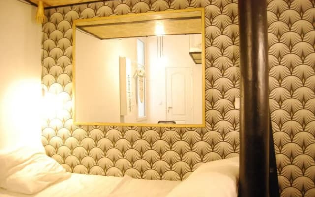 Nice 20m² district of BATIGNOLLES - photo 3