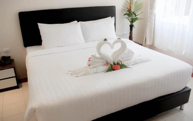 Royal Lee Resort & Spa - photo 4