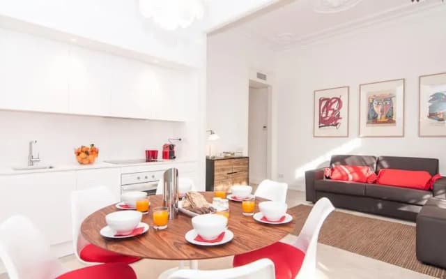 White Apartment - photo 2