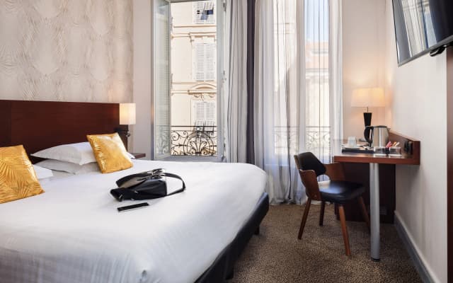 Best Western Plus Hotel Brice Garden - photo 4
