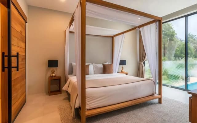 Zee Luxury Boutique Hotel - photo 4