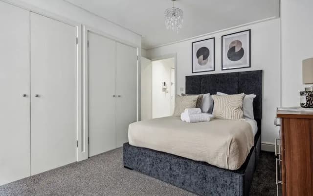Charming 1BR near Notre Dame - photo 2