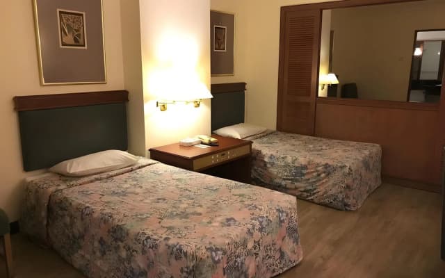 The Executive Hotel Lahad Datu - photo 3