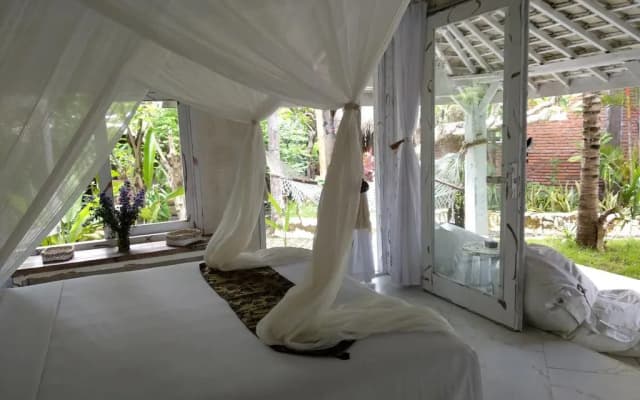 The Alchemist Lodge - photo 4