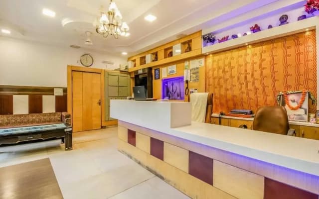 Glow inn hostel - photo 2