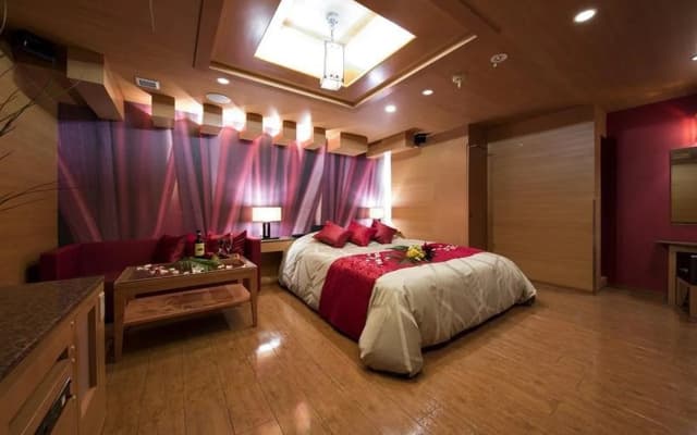 L'Hotel - Adults Only - photo 3