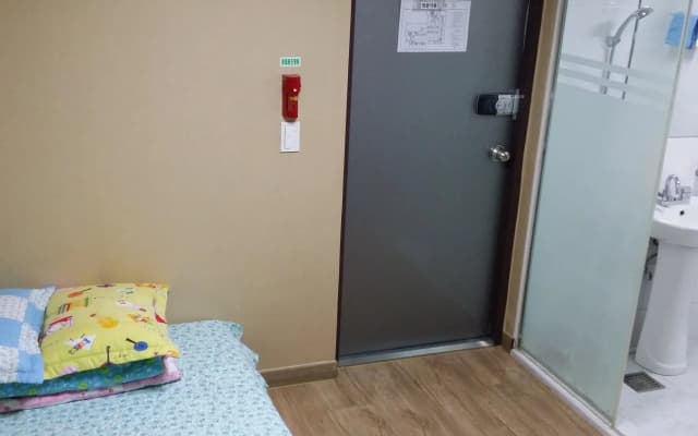 Greenyard Hostel - photo 2