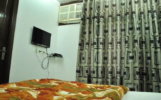 BIR Home Stay - photo 3