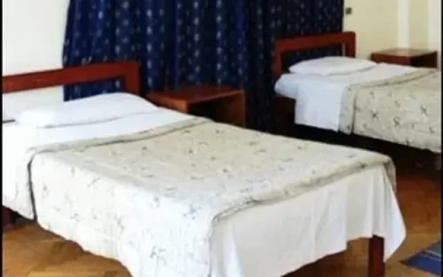 The Canadian Hostel - photo 5