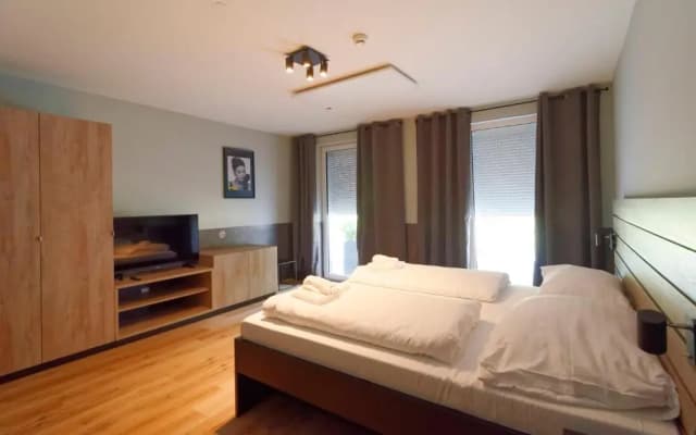 MH Apartments - photo 5