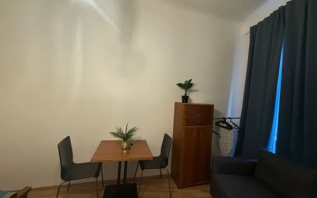 Modern 1BR Apt Central Privacy - photo 4