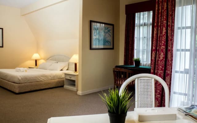 Duta Vista Executive Suites - photo 2