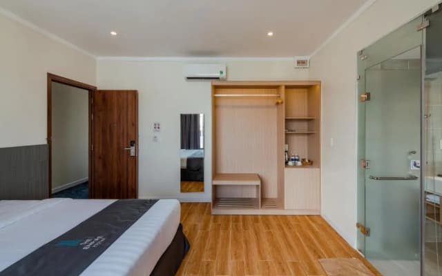 The Empire Hotel - photo 3