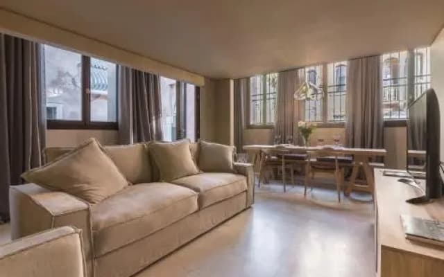 Spezier Design Venetian Studio - photo 2