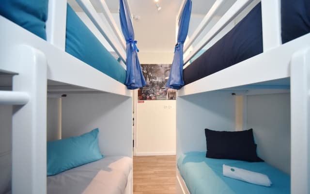 Train Lisbon Hostel - photo 4