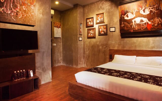 The Hulo Hotel Gallery - photo 3