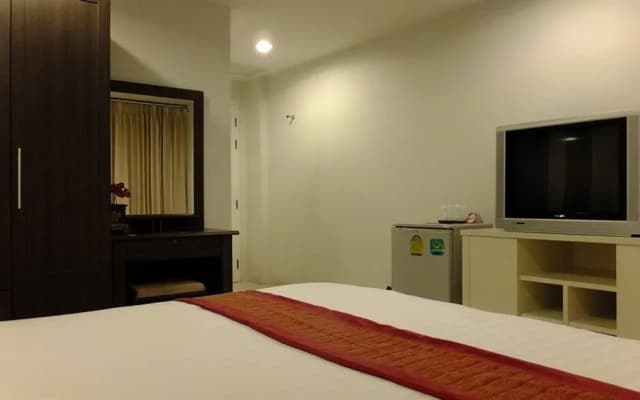 Hua Hin Avenue - photo 2