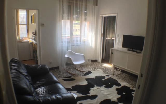 Jan House - photo 3