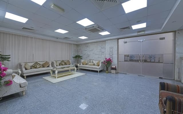 OYO 116 Platinium Hotel Apartments - photo 2