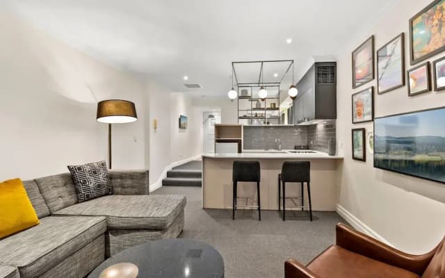 Kozyguru | Sydney Cbd | Stylish Studio - photo 3