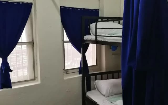 Sip N' Camp - Hostel - photo 4