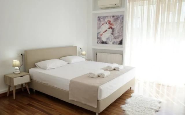 Spacious Modern 3BD Apartment - photo 3
