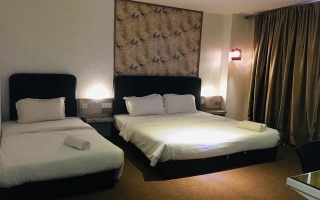 RM Hotel - photo 3