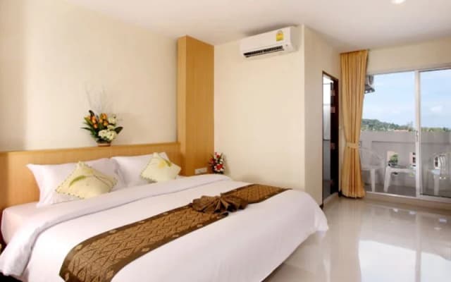 Patong Bay House - photo 3