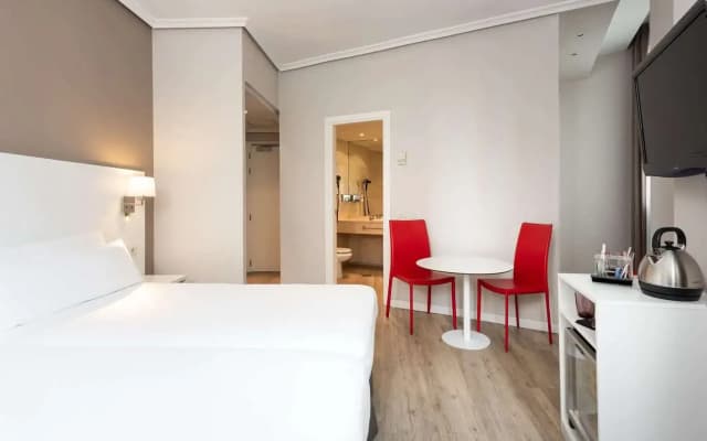 Hotel Madrid Gran Via 25, Affiliated by Meliá - photo 5