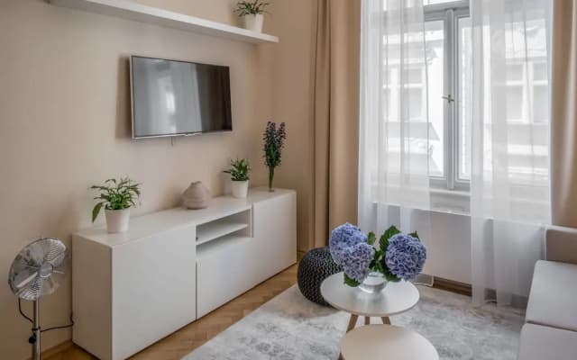Mordecai Twelve Apartments by Adrez Living - photo 2