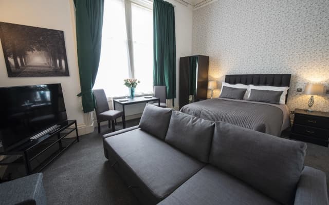 Grosvenor Suites - photo 4
