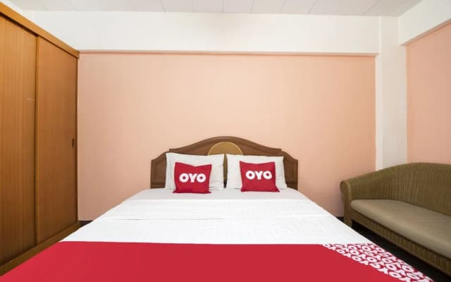 OYO 519 B Min Airport (Vaccinated Staff) - photo 5