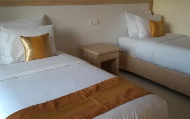 Nyaman Guest House - photo 3