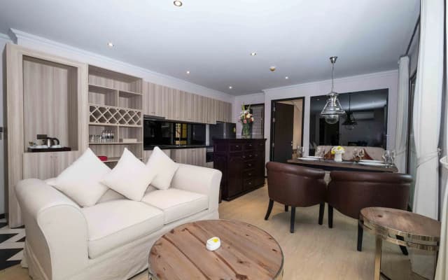The Symphony Suites Pattaya - photo 2