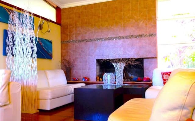 Castlepeak HomeStyle Accommodation - photo 3