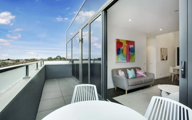 The Caulfield - photo 2