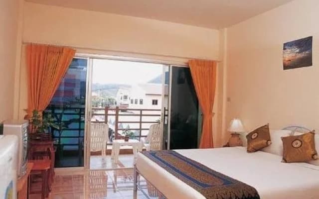 Thaweewong Guesthouse - photo 2